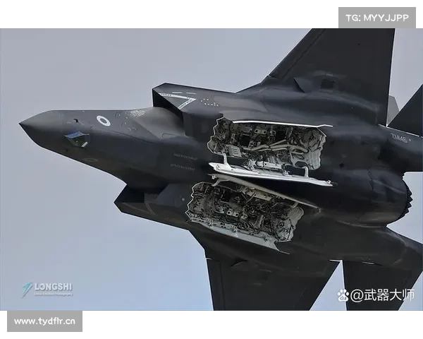 中国全新黑色歼-20A亮相!美媒:已远超美国,F-35被彻底碾压 中国全新黑色歼-20A亮相!美媒:已远超美国,F-35被彻底碾压